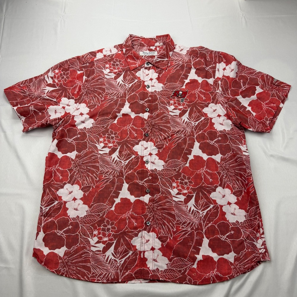 Tommy Bahama Shirt Mens XL Red Tampa Bay Buccaneers Floral Coconut Point ST32592